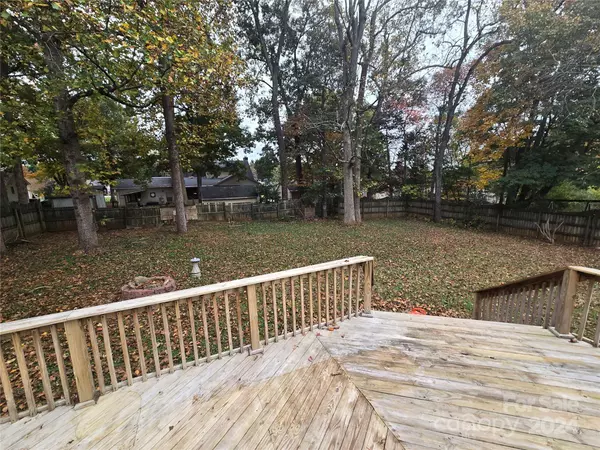 3705 Weyland DR, Conover, NC 28613