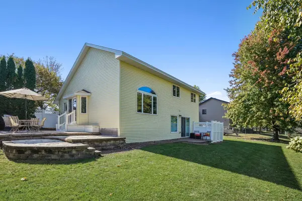 1697 146th AVE NW, Andover, MN 55304