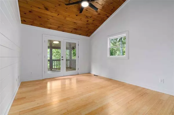 291 Fox Run DR, Blue Ridge, GA 30513