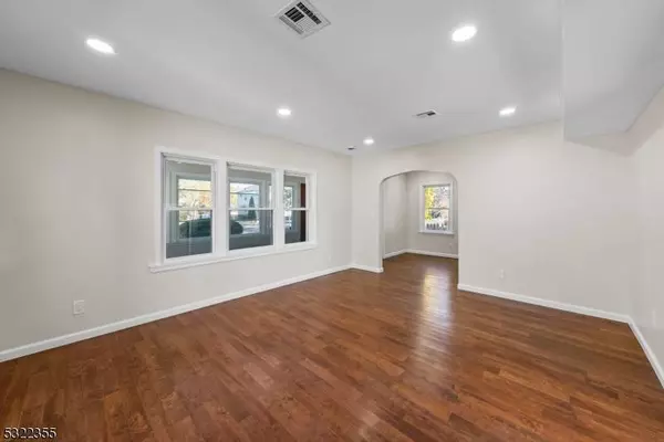 84 Southside Ave, Somerville Boro, NJ 08876