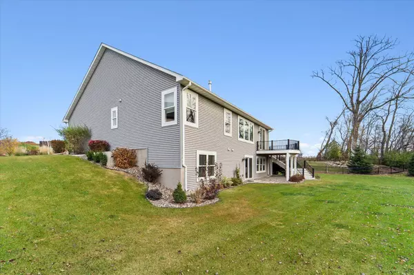 8017 157th ST, Savage, MN 55378