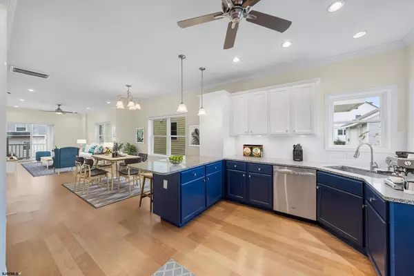 6313 Monmouth Ave, Ventnor, NJ 08406