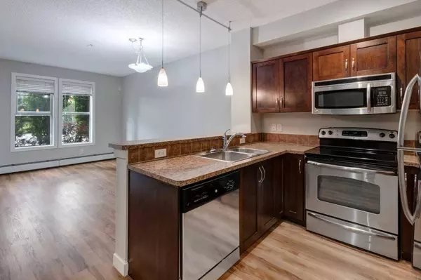 201 Sunset DR #109, Cochrane, AB T4C 0H5