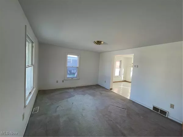 59 Stambaugh ST, Girard, OH 44420