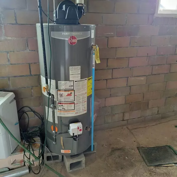 200 Oak Street, IA 50538