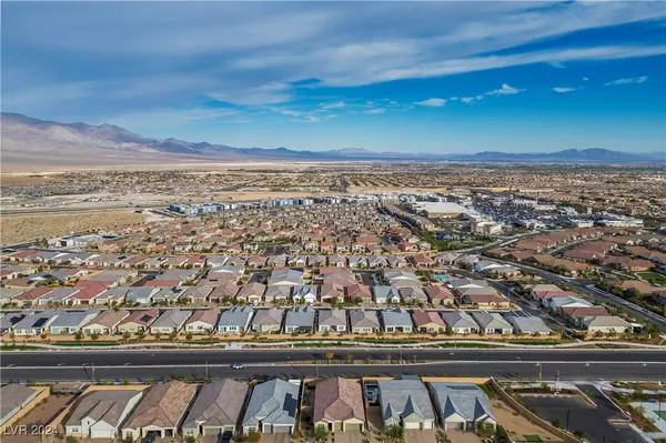 8952 Indigo Rose Street, Las Vegas, NV 89166