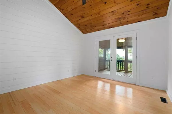 291 Fox Run DR, Blue Ridge, GA 30513