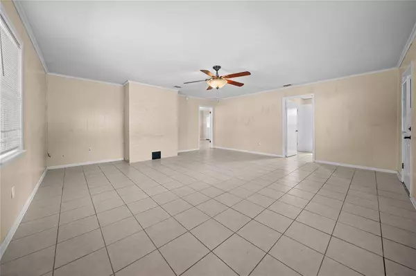 112 Pearl Street, Lindale, TX 75771