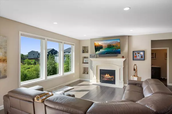 8017 157th ST, Savage, MN 55378