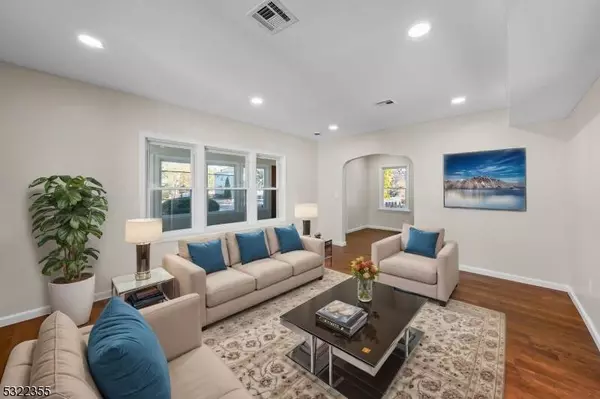 84 Southside Ave, Somerville Boro, NJ 08876