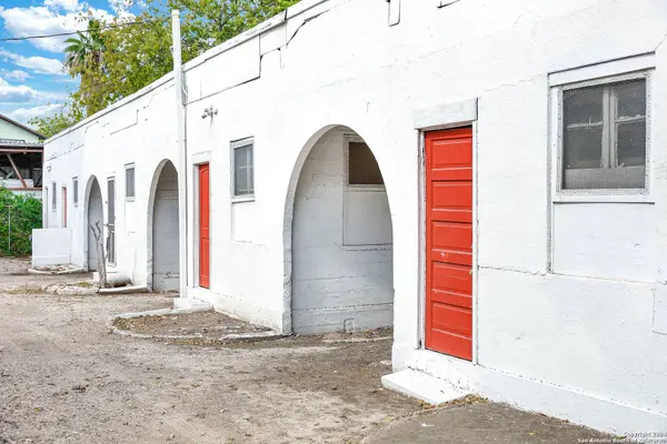 3517 NOGALITOS, San Antonio, TX 78211-1325