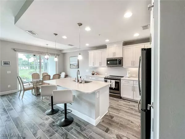 6972 Avalon CIR NW #1003, Naples, FL 34112