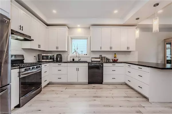 321 John Street, Mount Forest, ON N0G 2L3