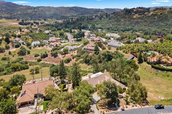 12681 Lonesome Oak WAY, Valley Center, CA 92082