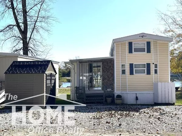 10001 E Goodall Road, Durand, MI 48429