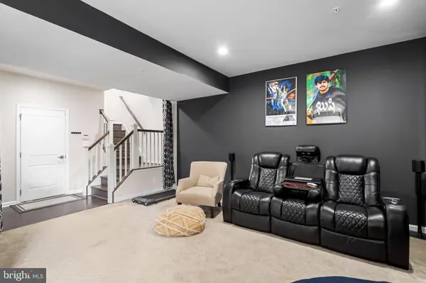 25061 CAMBRIDGE HILL TER, Chantilly, VA 20152