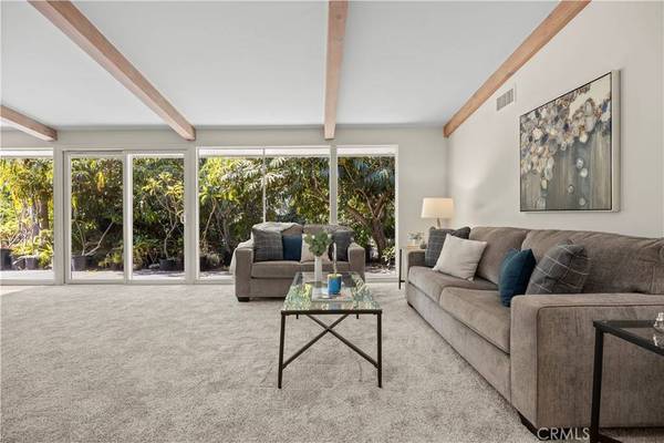 13421 Sussex PL, Santa Ana, CA 92705