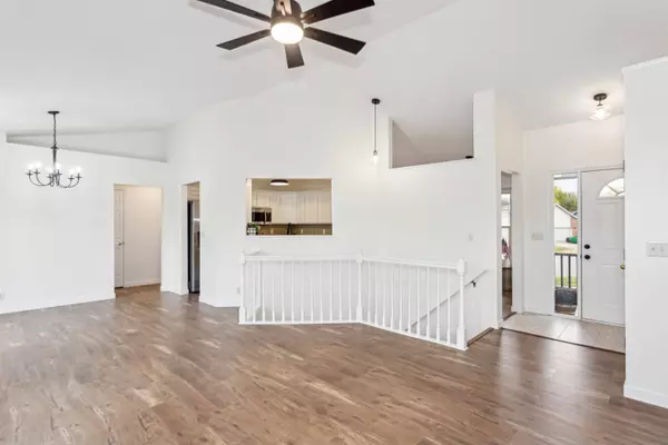 606 Worthington Place, Andover, KS 67002