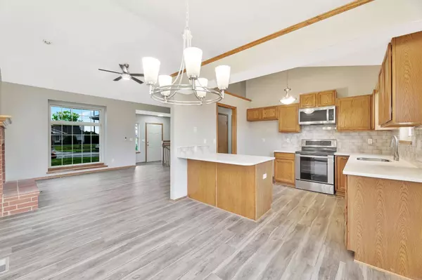 4802 S Custer St, Wichita, KS 67217