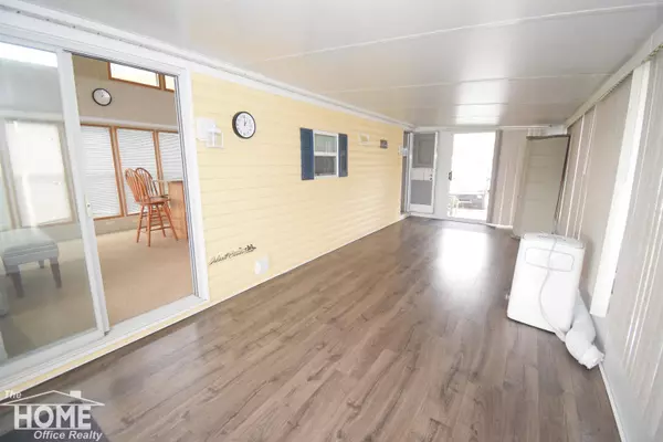 10001 E Goodall Road, Durand, MI 48429