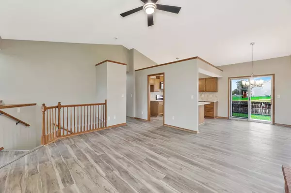 4802 S Custer St, Wichita, KS 67217