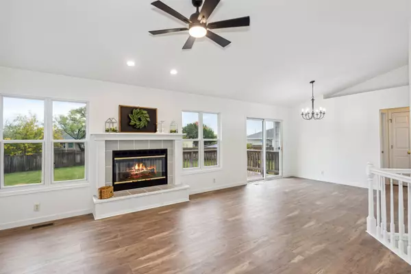 606 Worthington Place, Andover, KS 67002