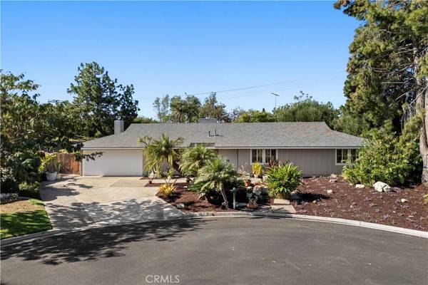13421 Sussex PL, Santa Ana, CA 92705