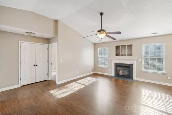 4052 Shasta CIR, Clover, SC 29710