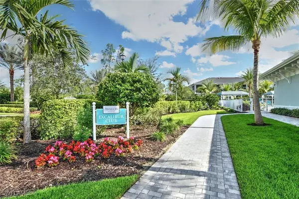 6972 Avalon CIR NW #1003, Naples, FL 34112