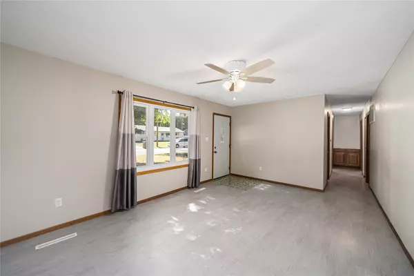 711 6th Street SE, Altoona, IA 50009