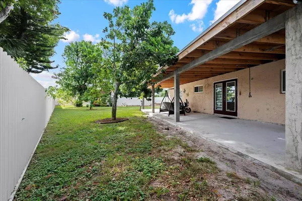 487 Foresta TER, West Palm Beach, FL 33415