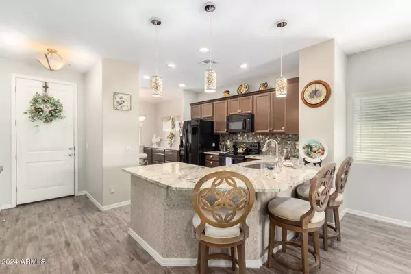 1289 W SPINE TREE Avenue, Queen Creek, AZ 85140