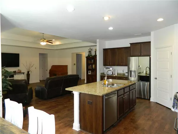 9215 O'fallon DR, Mobile, AL 36695