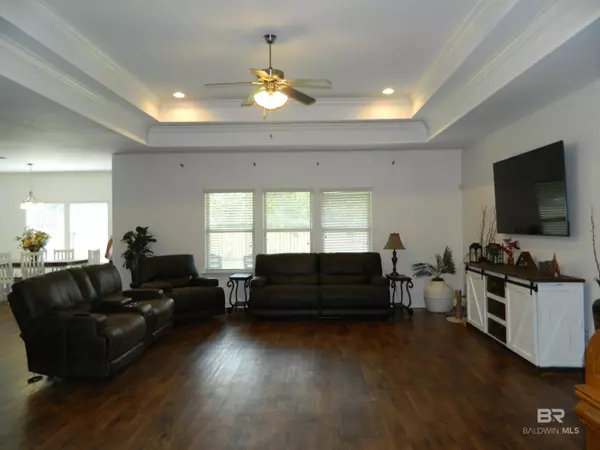 9215 O'FALLON Drive, Mobile, AL 36695