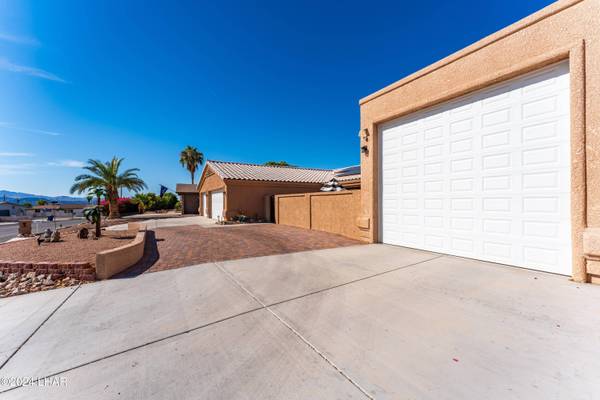 2625 Tradewind Dr, Lake Havasu City, AZ 86403