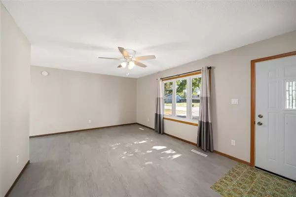 711 6th Street SE, Altoona, IA 50009