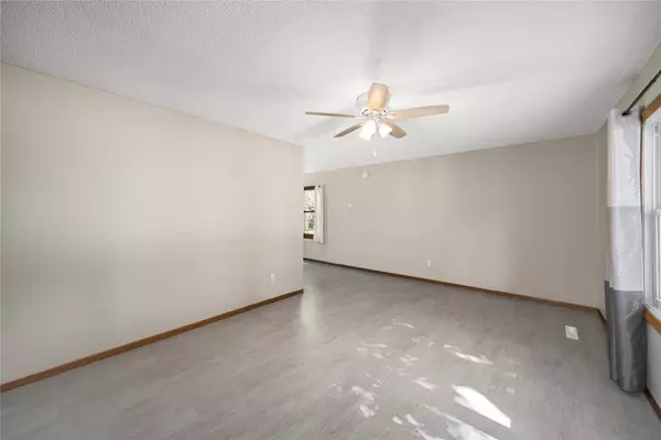 711 6th Street SE, Altoona, IA 50009