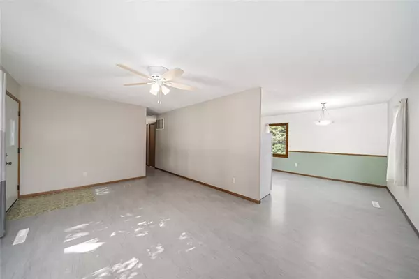 711 6th Street SE, Altoona, IA 50009