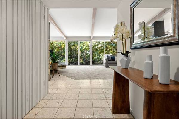 13421 Sussex PL, Santa Ana, CA 92705