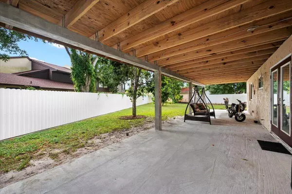 487 Foresta TER, West Palm Beach, FL 33415