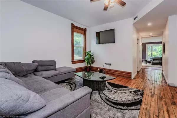 321 John Street, Mount Forest, ON N0G 2L3