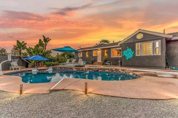 4900 Vista Arroyo, La Mesa, CA 91941