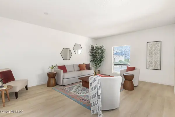 2840 S Calle Mancha, Green Valley, AZ 85622