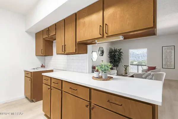 2840 S Calle Mancha, Green Valley, AZ 85622