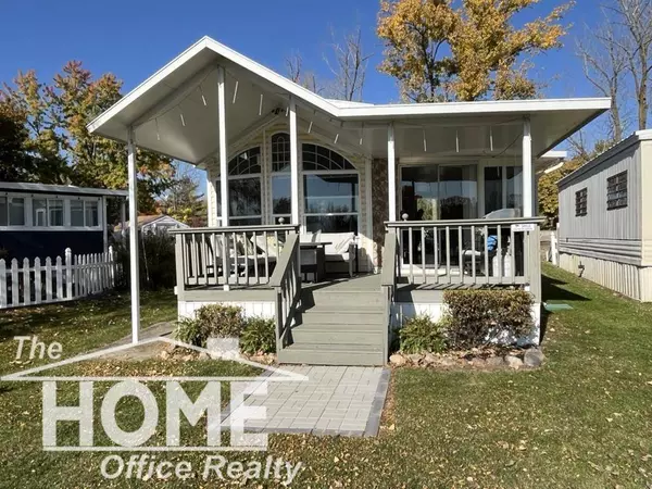 10001 E Goodall Road, Durand, MI 48429