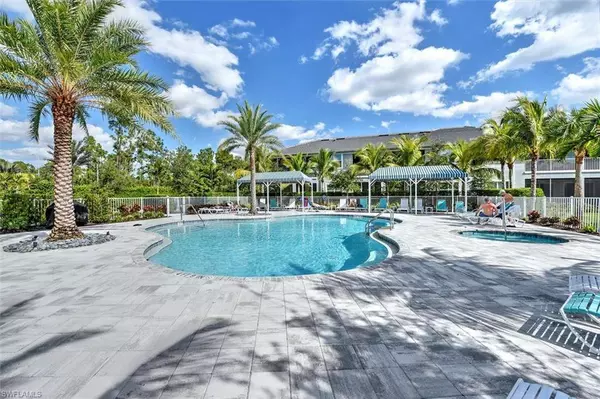 6972 Avalon CIR NW #1003, Naples, FL 34112