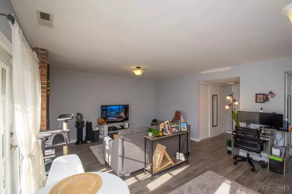 17 Stillmeadow Dr #17G, Pierce Twp, OH 45245