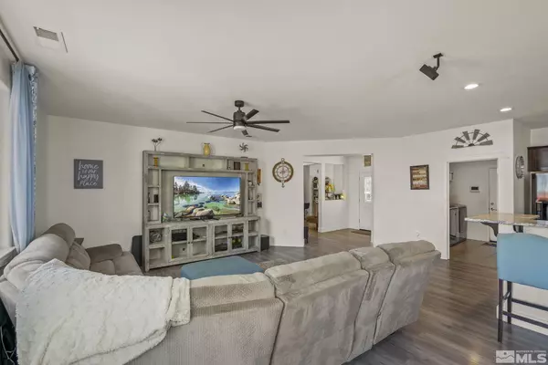 18711 Jones Creek Ct, Reno, NV 89508