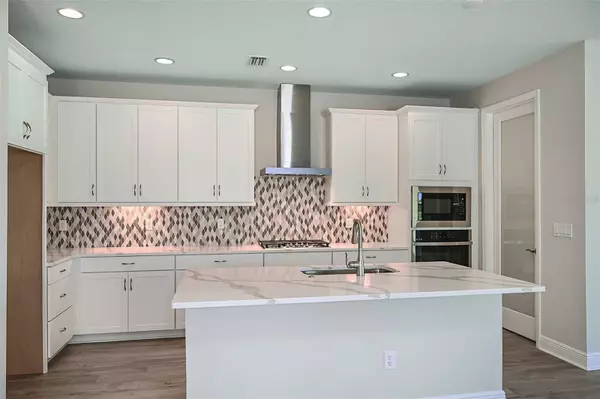 3928 FARM GARDEN CT, Lakewood Ranch, FL 34211