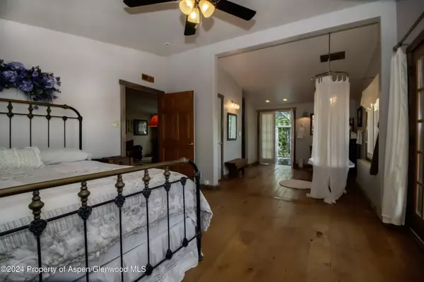 8700 Co Rd 300, Parachute, CO 81635